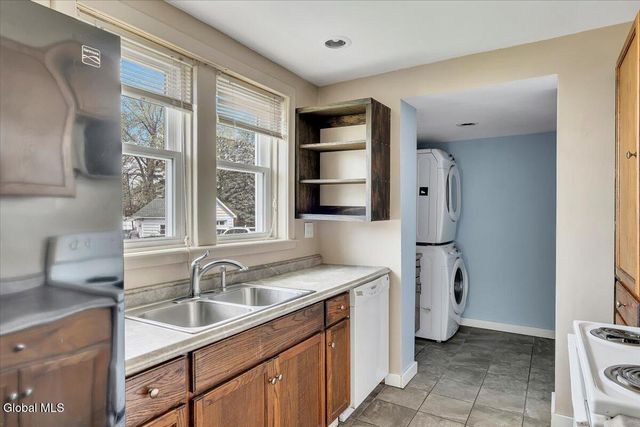 1636 9th Avenue, Watervliet, NY 12189