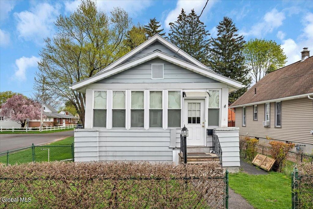 1636 9th Avenue, Watervliet, NY 12189