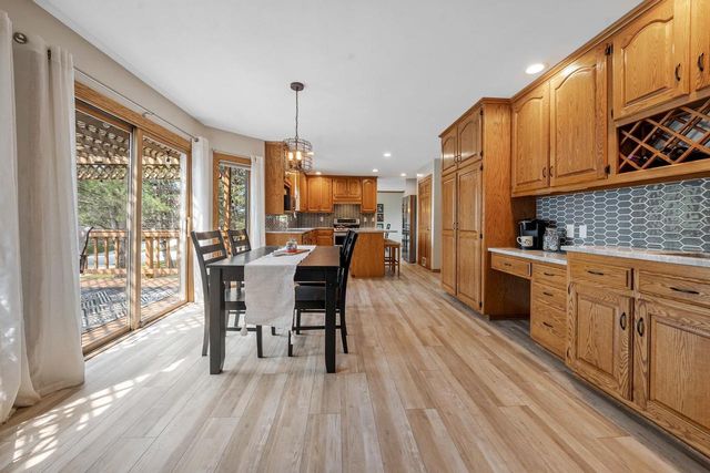 1236 BENJAMIN COURT, Green Bay, WI 54311