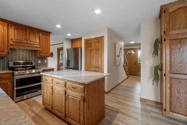 1236 BENJAMIN COURT, Green Bay, WI 54311