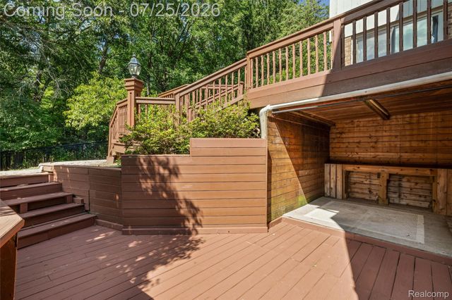 3740 Merriweather Lane, Rochester Hills, MI 48306