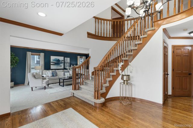 3740 Merriweather Lane, Rochester Hills, MI 48306