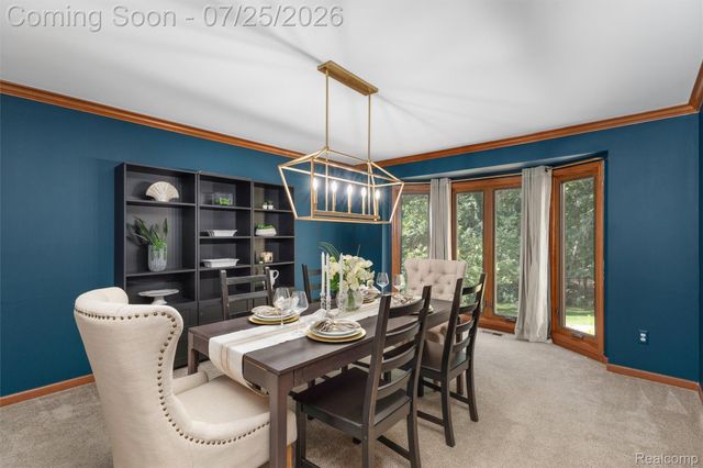 3740 Merriweather Lane, Rochester Hills, MI 48306