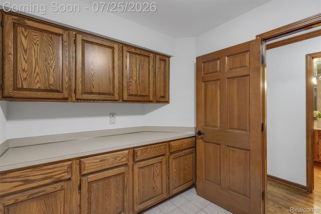 3740 Merriweather Lane, Rochester Hills, MI 48306