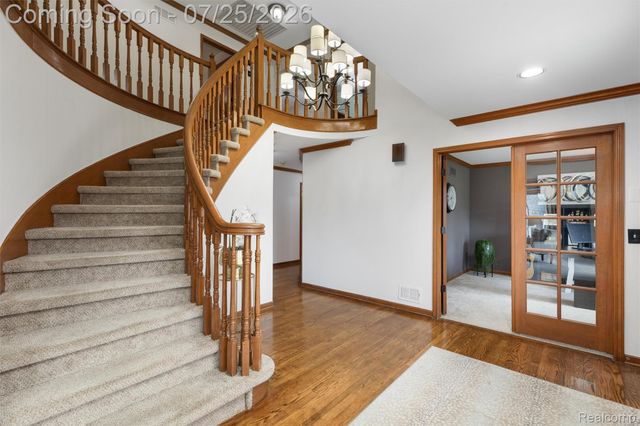3740 Merriweather Lane, Rochester Hills, MI 48306