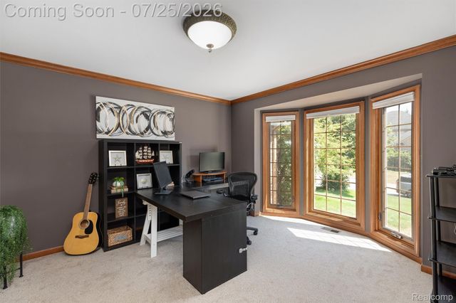 3740 Merriweather Lane, Rochester Hills, MI 48306
