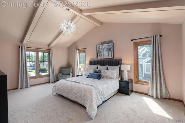3740 Merriweather Lane, Rochester Hills, MI 48306