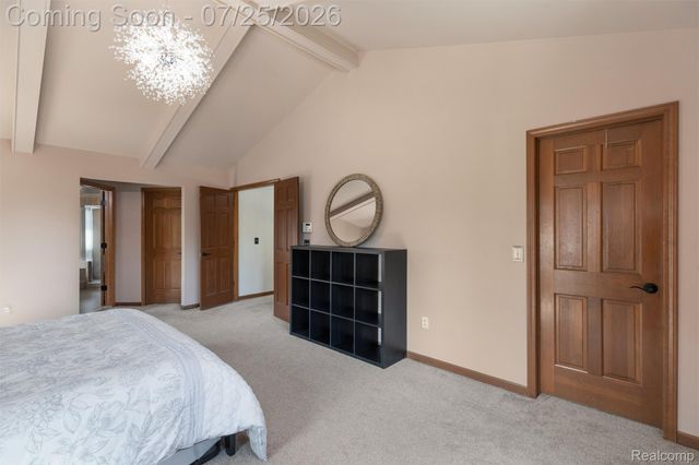3740 Merriweather Lane, Rochester Hills, MI 48306