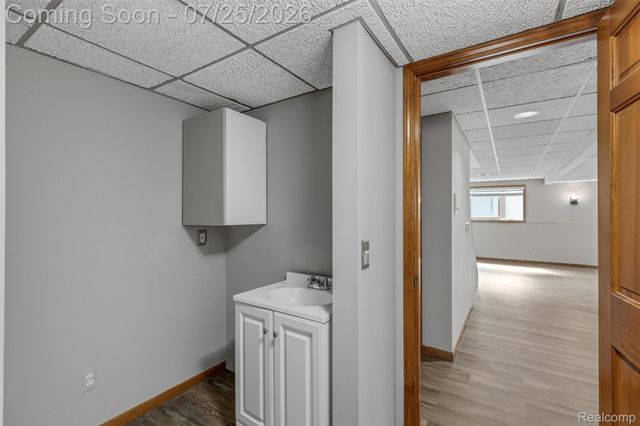3740 Merriweather Lane, Rochester Hills, MI 48306