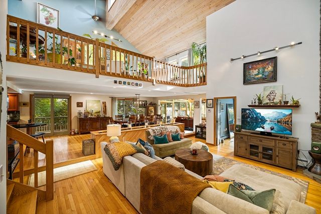 565 Winter St, Framingham, MA 01702