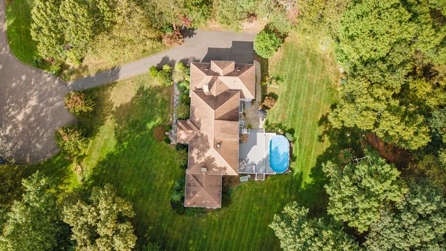 23 Aldo Drive, Woodbridge, CT 06525