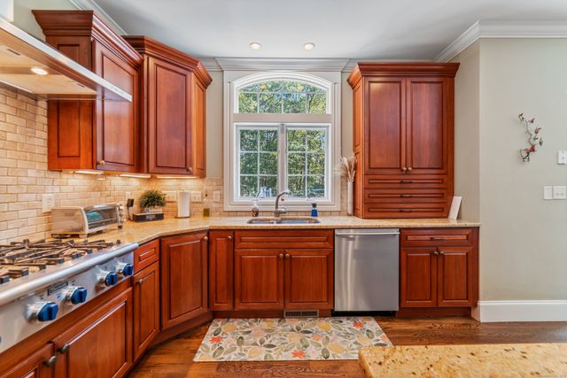 23 Aldo Drive, Woodbridge, CT 06525