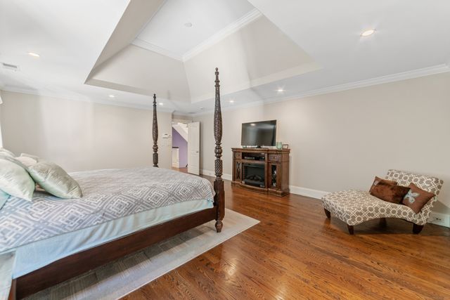 23 Aldo Drive, Woodbridge, CT 06525