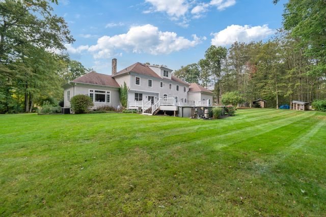 23 Aldo Drive, Woodbridge, CT 06525
