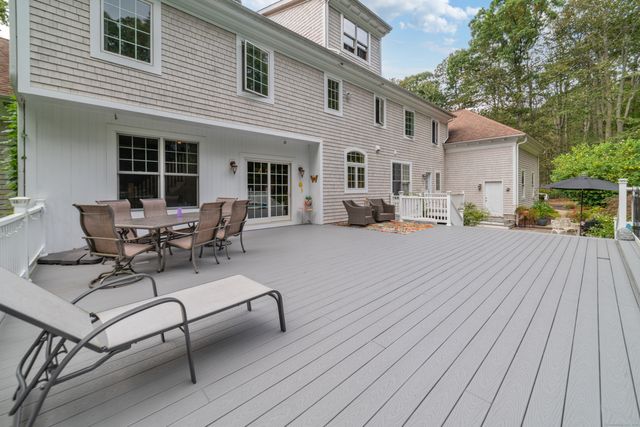 23 Aldo Drive, Woodbridge, CT 06525