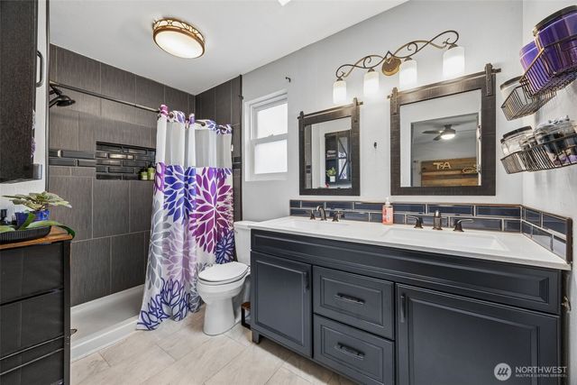 735 NE Marric Court, Bremerton, WA 98311
