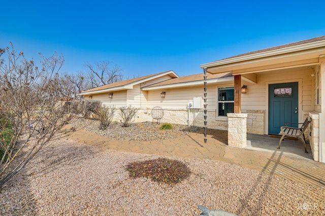 1820 Shady Point Circle Dr, San Angelo, TX 76904