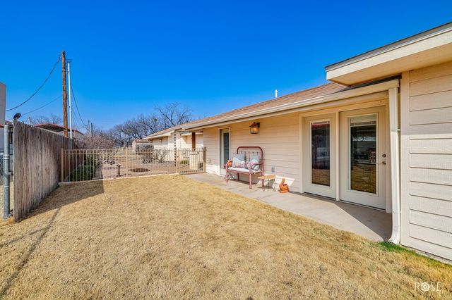 1820 Shady Point Circle Dr, San Angelo, TX 76904