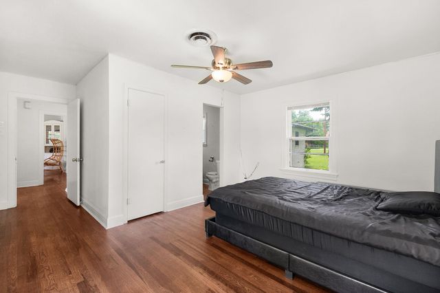 102 Elmo ST, Florence, TX 76527
