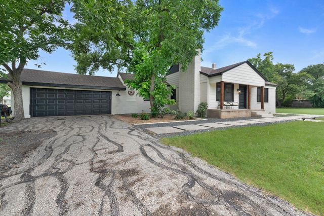 102 Elmo ST, Florence, TX 76527