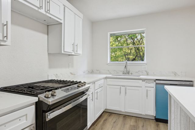 310 N Horne Street, Duncanville, TX 75116