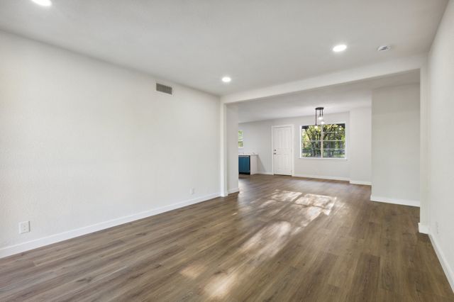 310 N Horne Street, Duncanville, TX 75116