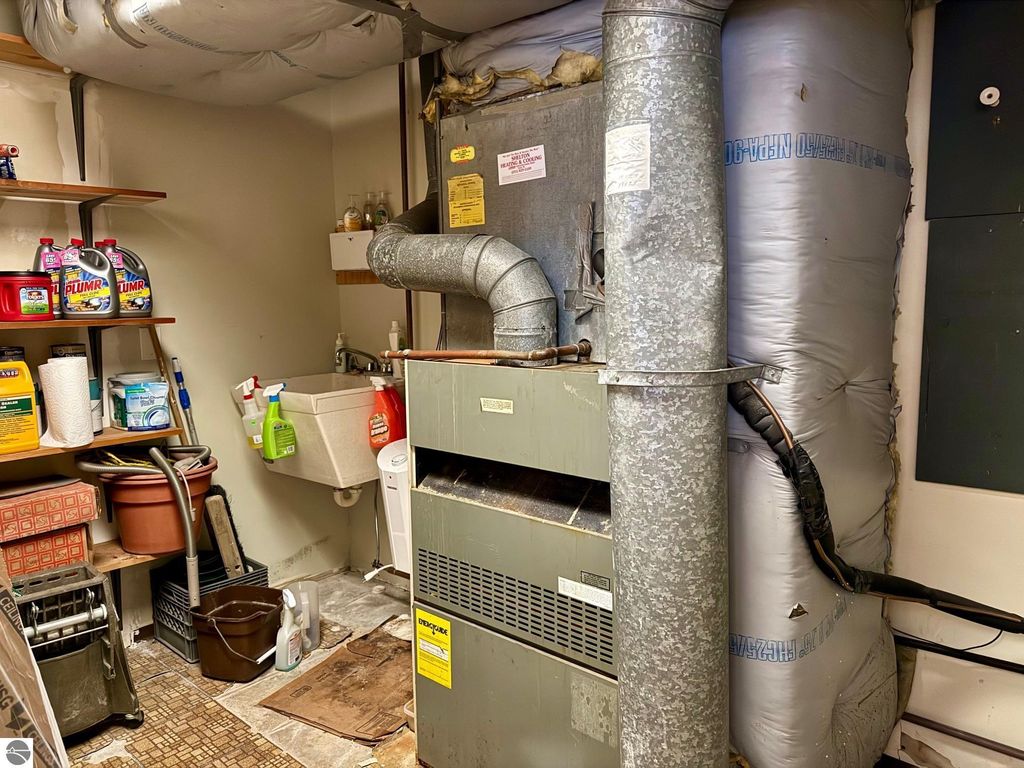 Image 21 of property listing at 1800 E M-55, Cadillac, MI 49601