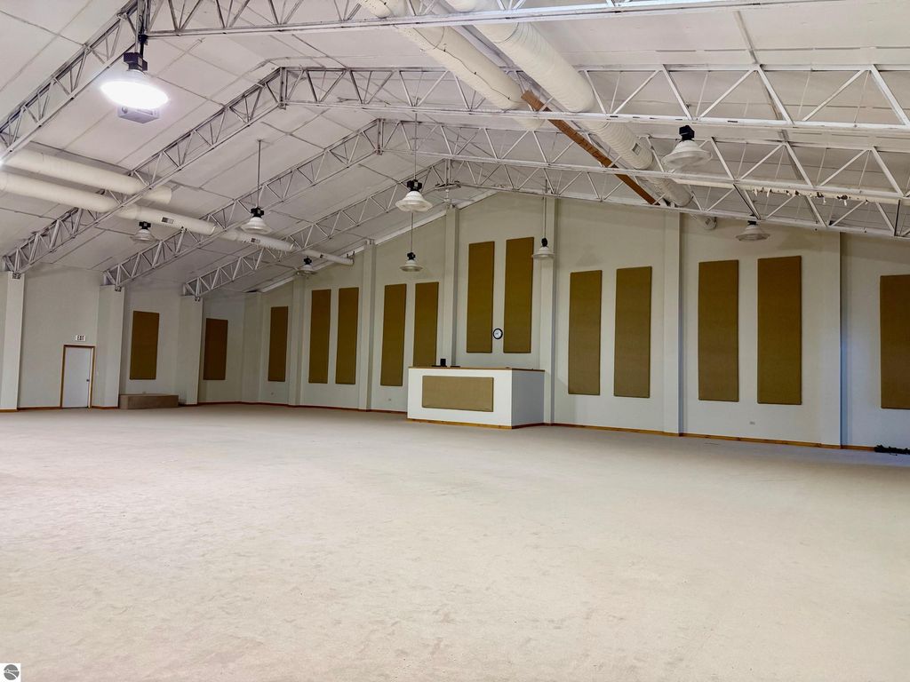 Image 8 of property listing at 1800 E M-55, Cadillac, MI 49601