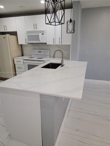 1710 SW 70th Way 1710, North Lauderdale, FL 33068