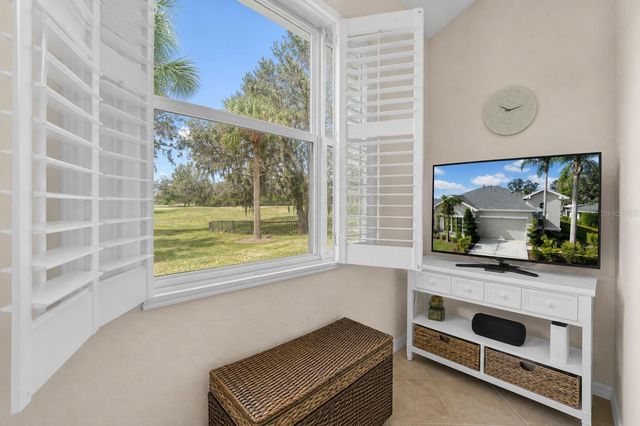 1252 LYNDHURST GREENS DRIVE, Sun City Center, FL 33573