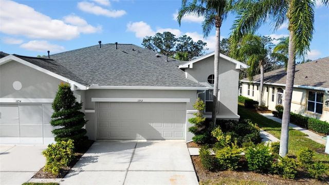 1252 LYNDHURST GREENS DRIVE, Sun City Center, FL 33573