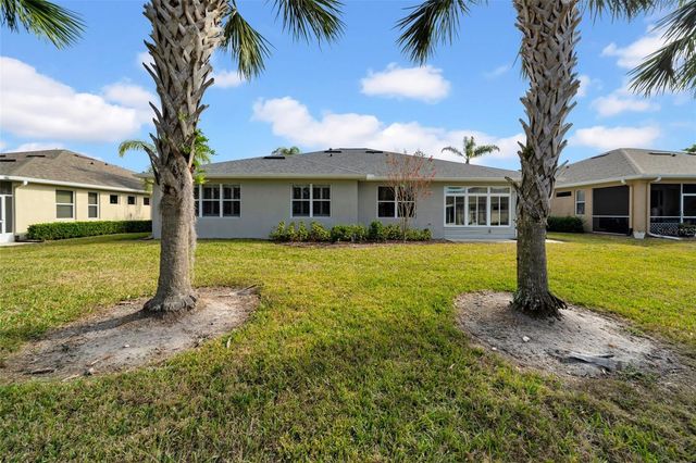 1252 LYNDHURST GREENS DRIVE, Sun City Center, FL 33573