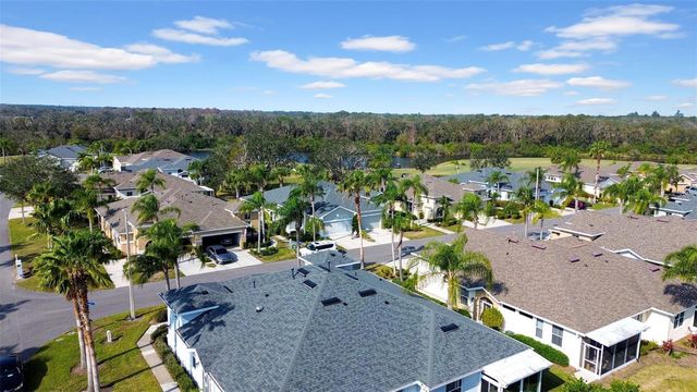 1252 LYNDHURST GREENS DRIVE, Sun City Center, FL 33573
