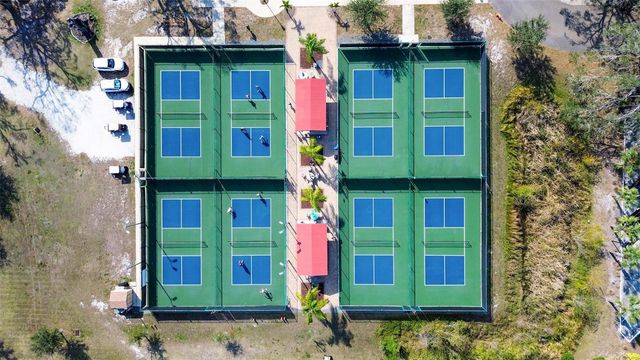 1252 LYNDHURST GREENS DRIVE, Sun City Center, FL 33573