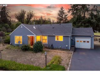 79096 N RIVER Rd, Cottage Grove, OR 97424