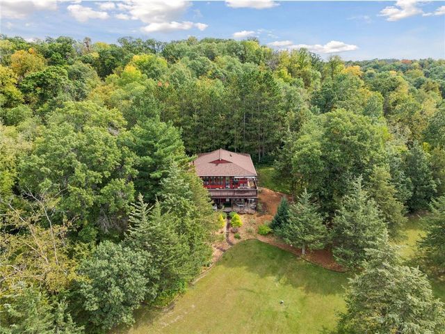149 E Quarry Road, River Falls, WI 54022
