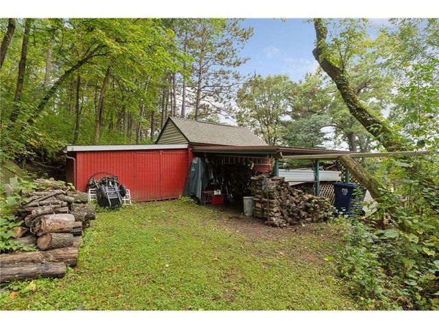 149 E Quarry Road, River Falls, WI 54022