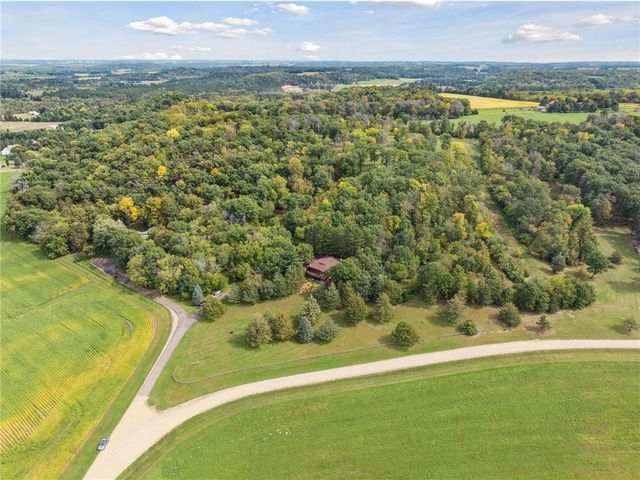 149 E Quarry Road, River Falls, WI 54022