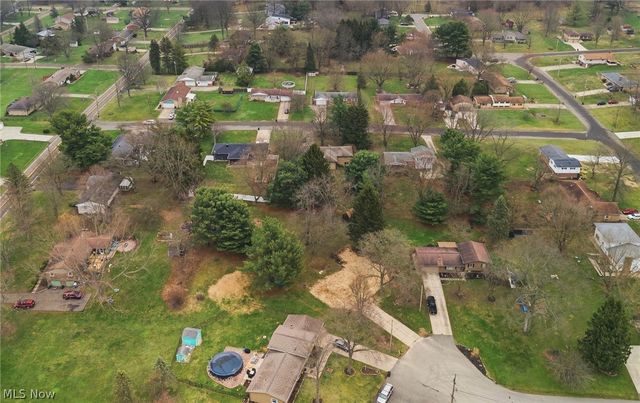 7622 Marelis Avenue NE, Canton, OH 44721