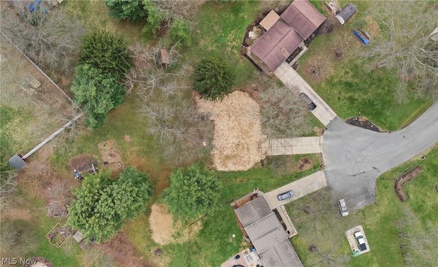 7622 Marelis Avenue NE, Canton, OH 44721