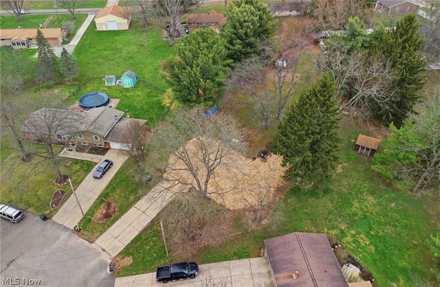 7622 Marelis Avenue NE, Canton, OH 44721