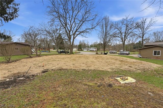 7622 Marelis Avenue NE, Canton, OH 44721