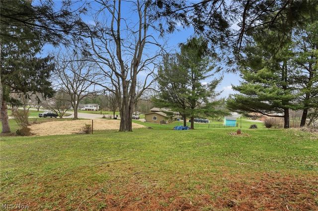 7622 Marelis Avenue NE, Canton, OH 44721