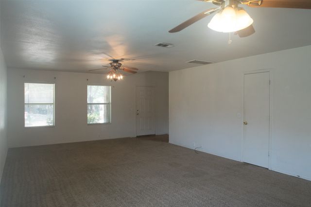 4408 Napa Valley Drive, Denton, TX 76226