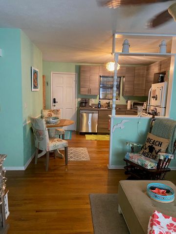 703 3rd Ave. S, North Myrtle Beach, SC 29582