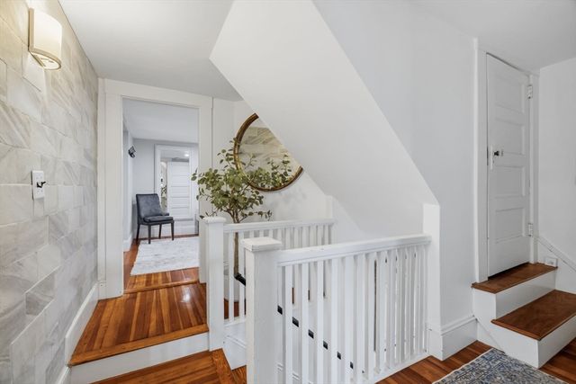 12 Lakeview Ave, Reading, MA 01867