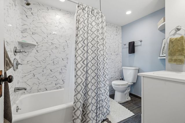 12 Lakeview Ave, Reading, MA 01867