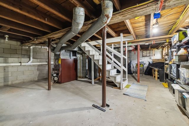 12 Lakeview Ave, Reading, MA 01867