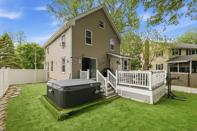 12 Lakeview Ave, Reading, MA 01867