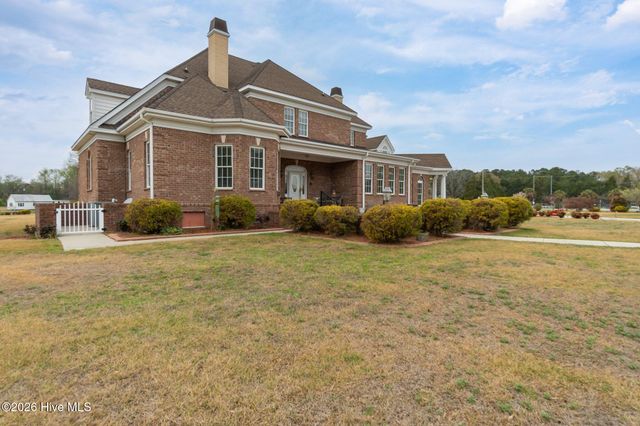 1133 Strawberry Branch Road, Kinston, NC 28501
